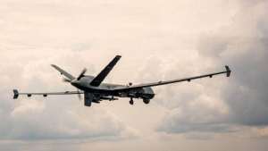 Drone neidentificate au survolat cea mai mare baze militară din Danemarca